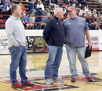 Terry honored at PV-Lindsay game