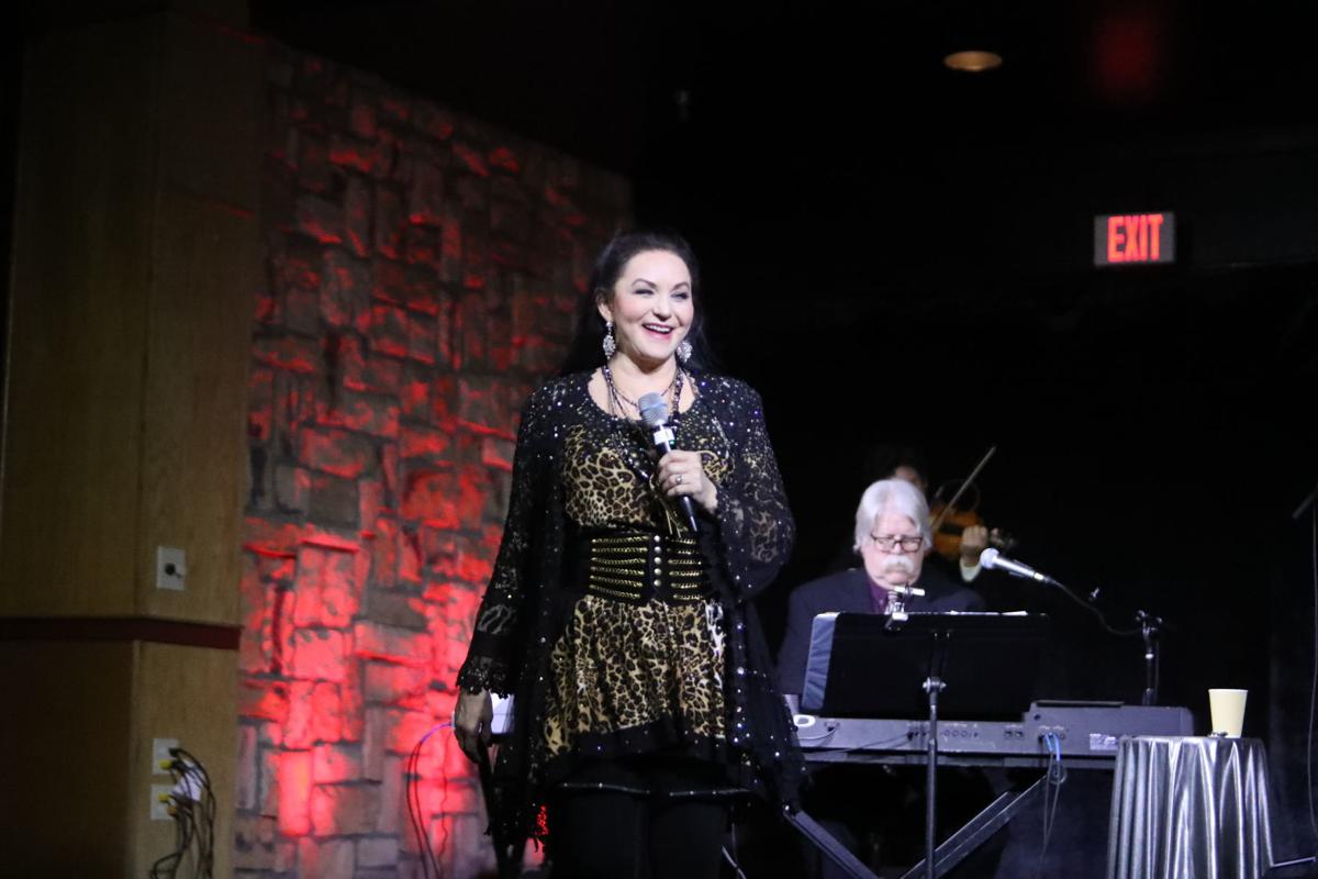 Crystal Gayle Delights Sold Out Crowd At Casino Local News Paysonroundup Com Crystal Gayle Delights Sold Out Crowd At Casino Local News Paysonroundup Com