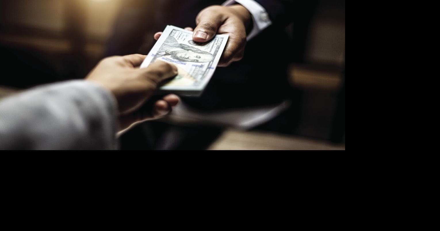 Calif. union wants AZ voters to limit hospital CEO pay