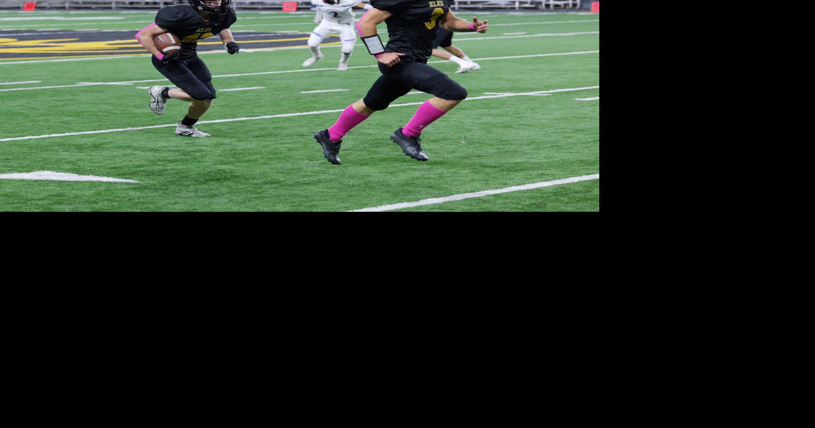 Round Valley beats Ganado 470 in football