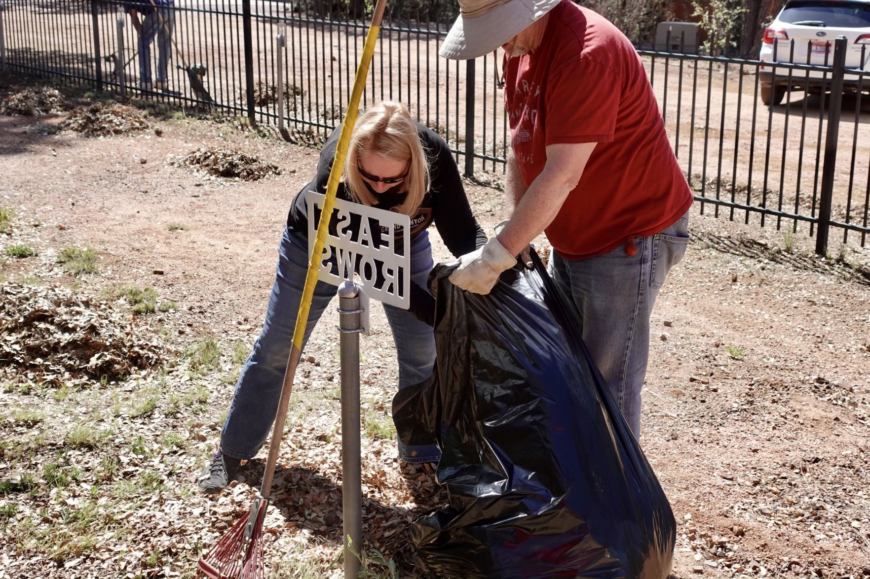 Pine-Strawberry volunteers take care of community cemetery - Vimarsana News