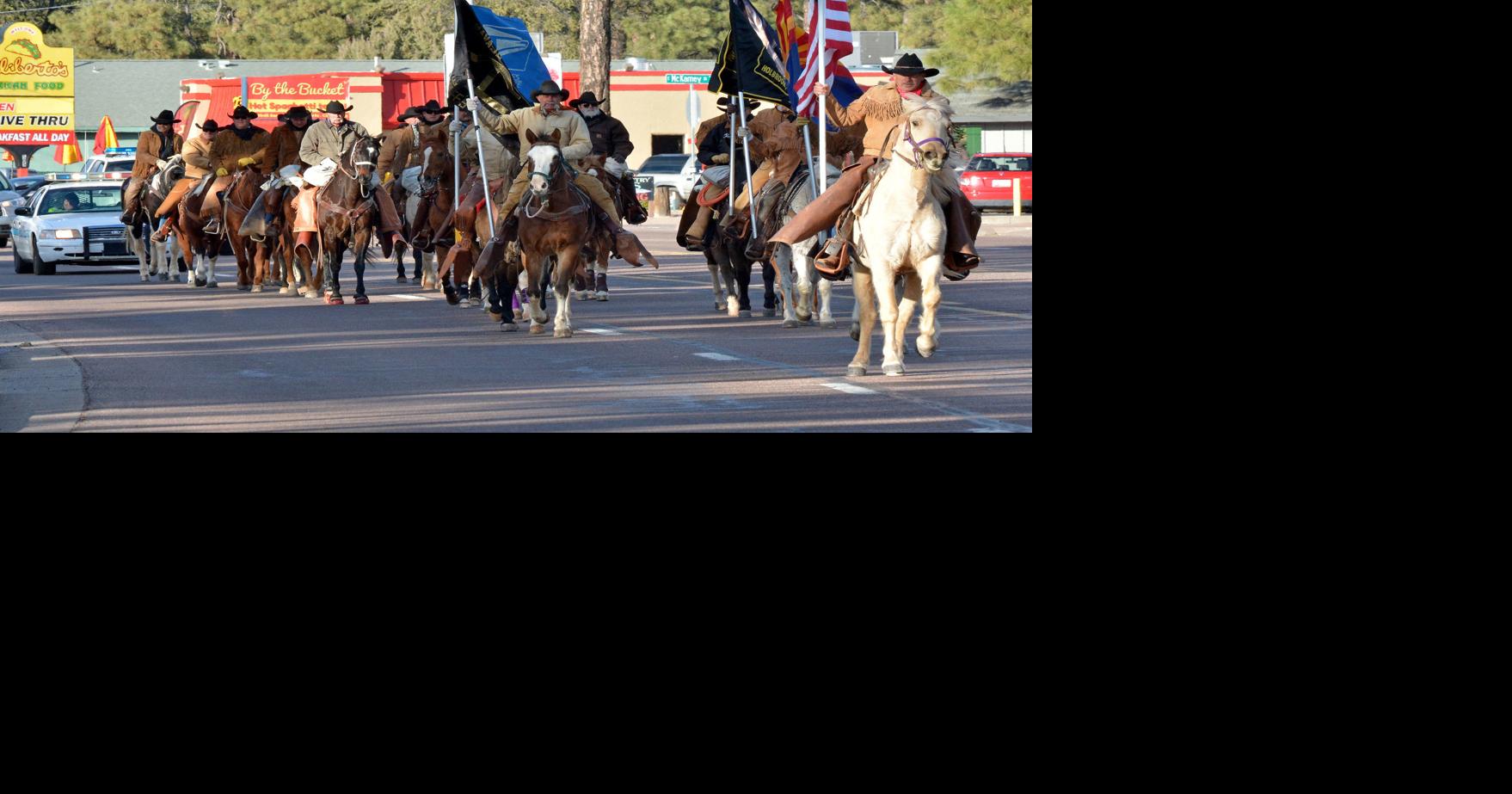 Hashknife Pony Express riders braved snow and cold winds to arrive ...