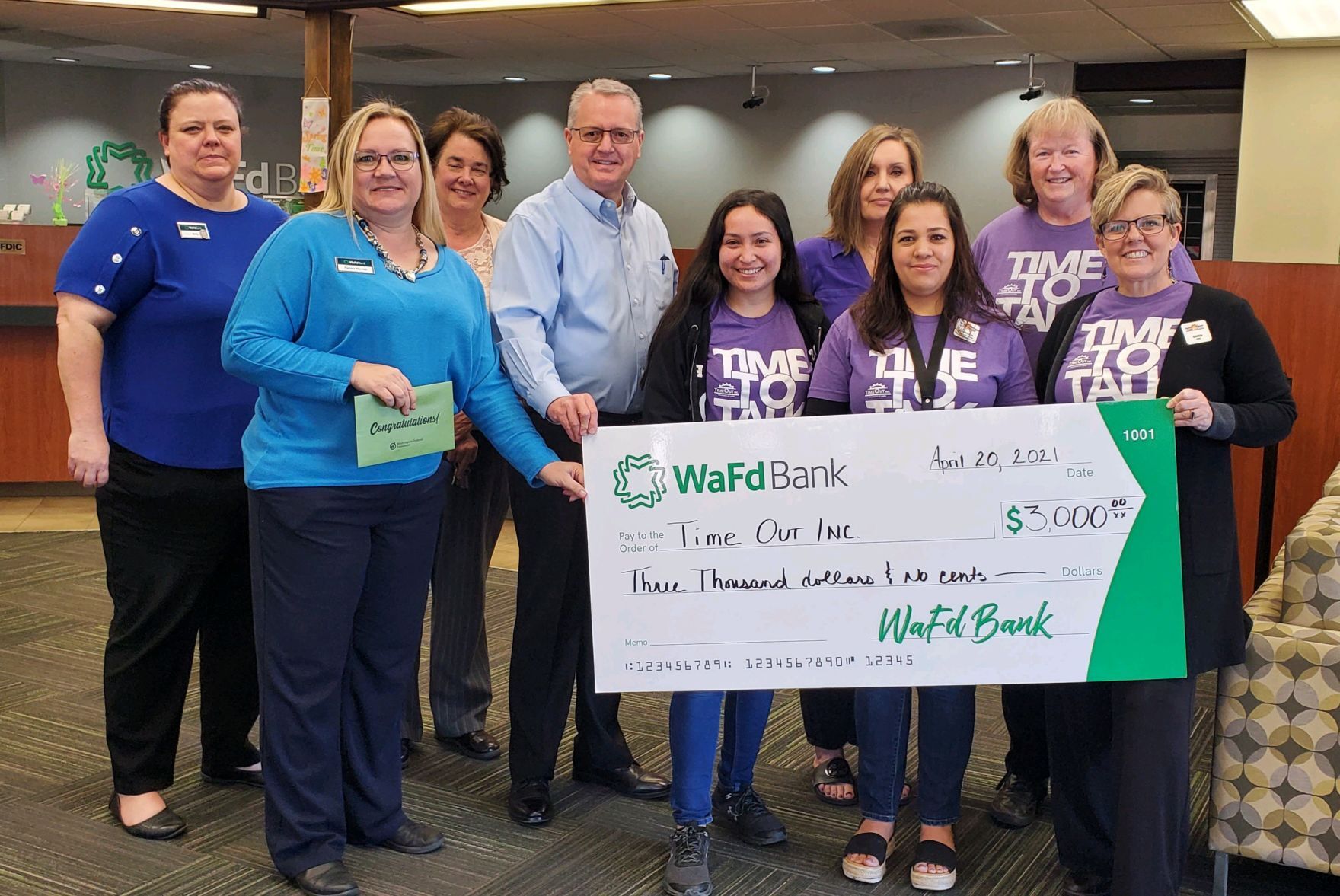 WaFd Bank donates $3,000 to domestic violence shelter - Vimarsana News