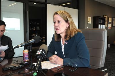 Mayes drops charges against "fake electors" for now
