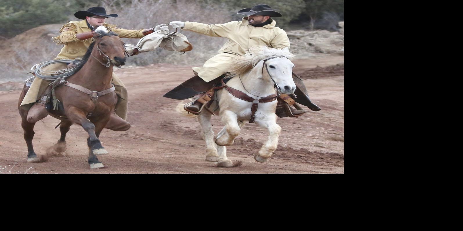 Hashknife Pony Express rides into Payson Wednesday Gila County