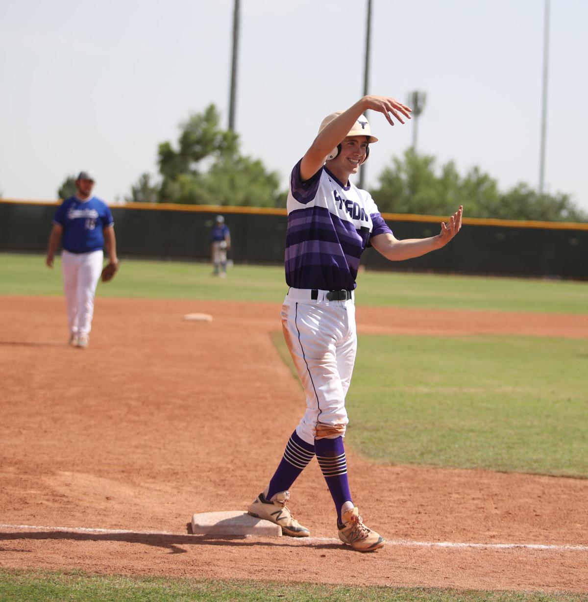Baseball Win Vs. Snowflake 22 McMullen Ate It Up C72 A95I0453