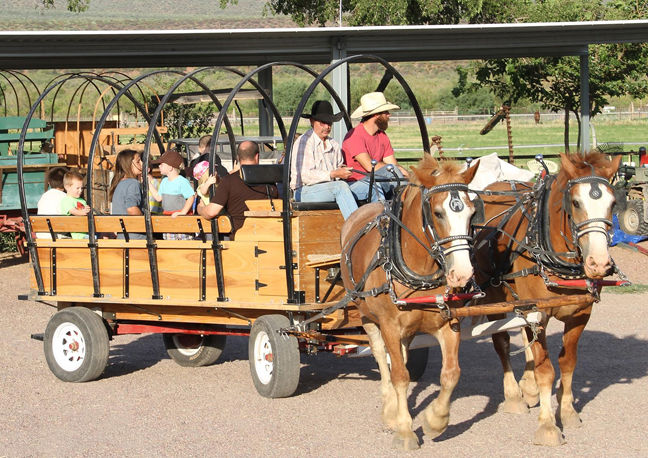 Ranch hosts community gathering | News | paysonroundup.com