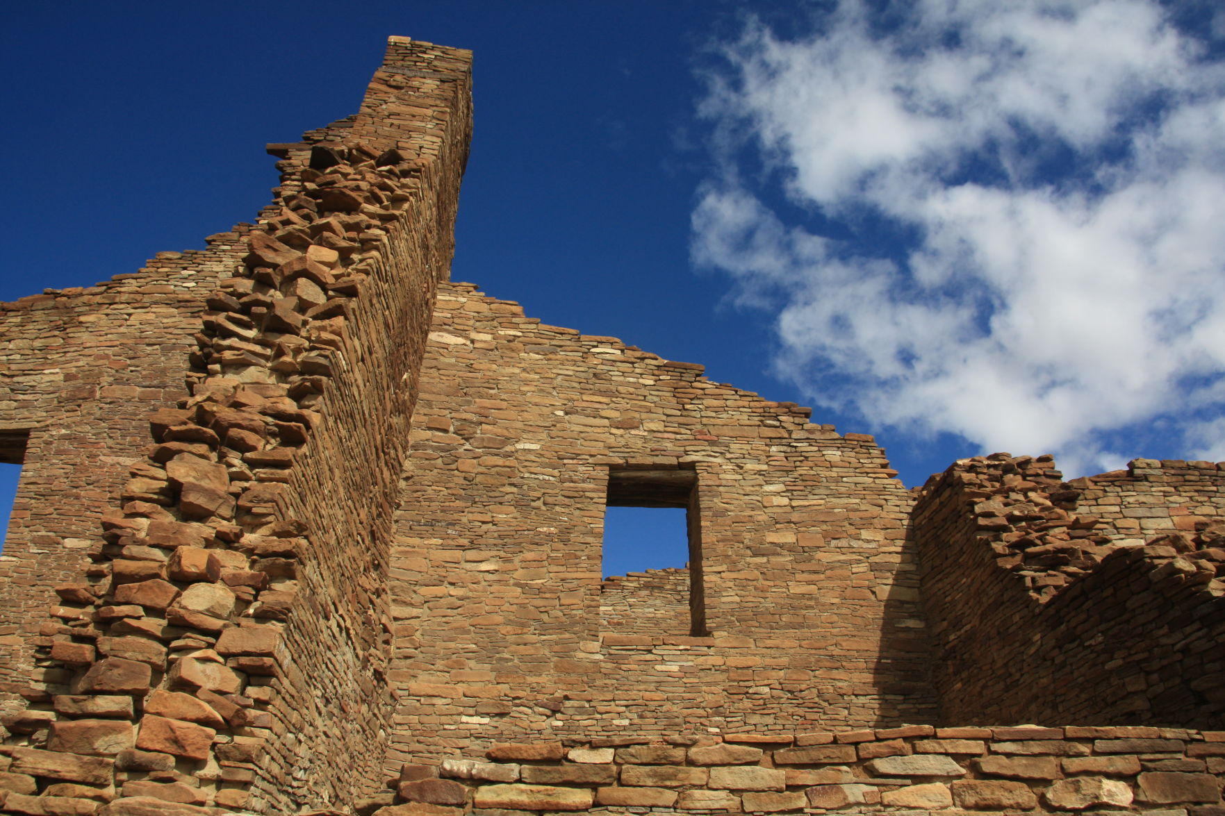 Navajos battle to protect Chaco Canyon from oil drilling News