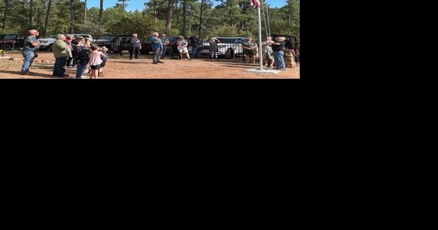 Pine Cemetery gets flag pole - Vimarsana News