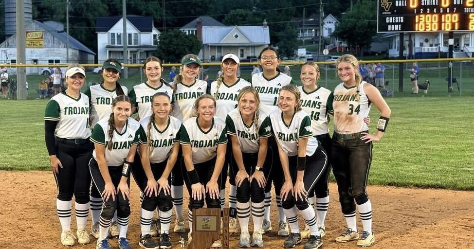 They're going back-to-back! Wood Memorial Softball wins second-straight Sectional crown on Schultz's walk-off single