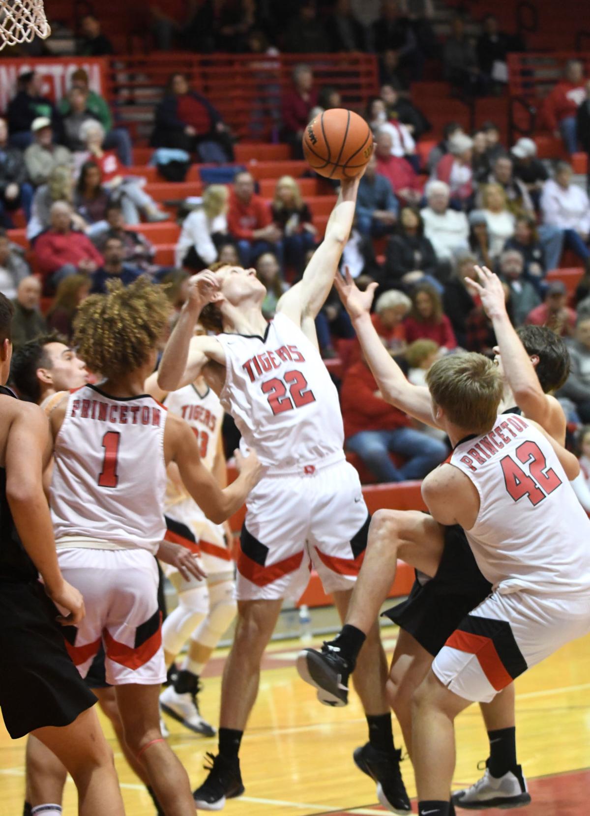 Tigers Draw Blank In Lopsided Loss At Home Sports Pdclarion Com