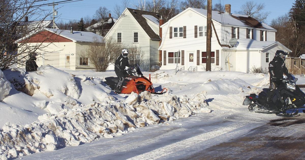 Sledders left high and dry for want of snow | The Eastern Graphic |  