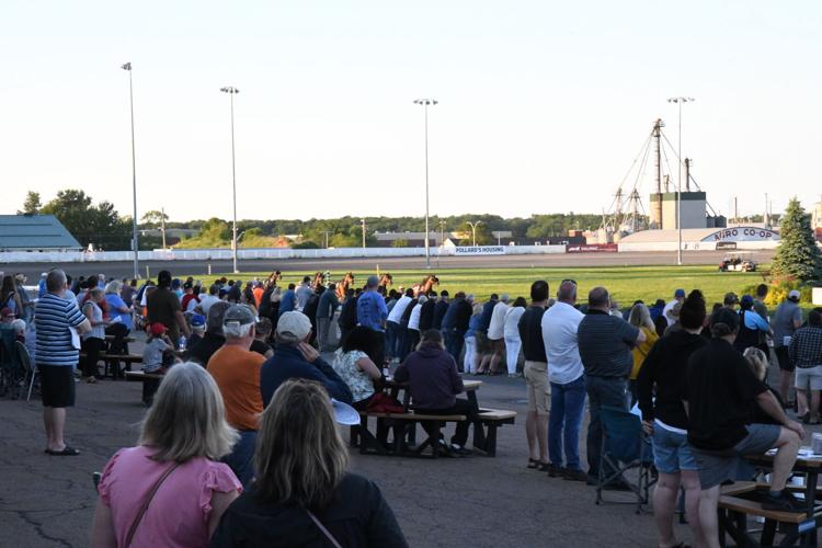 Crowd at Red Shores