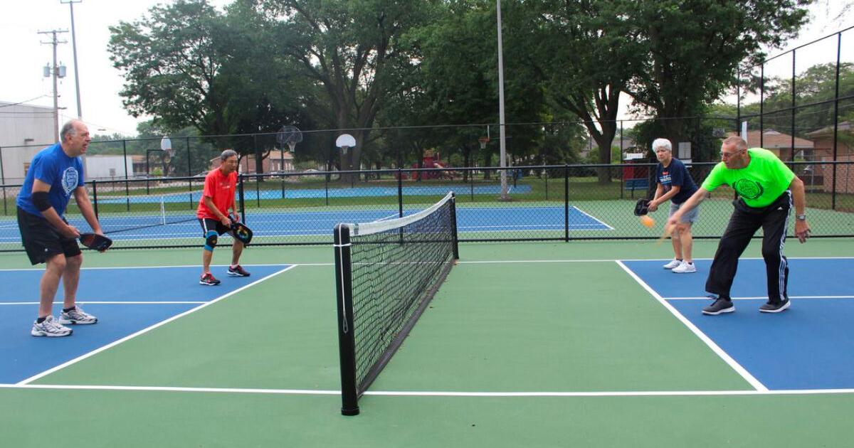 Pickleball courts bounce into Alta Vista Park Sports peoriatimes com Pickleball courts bounce into Alta Vista Park Sports peoriatimes com