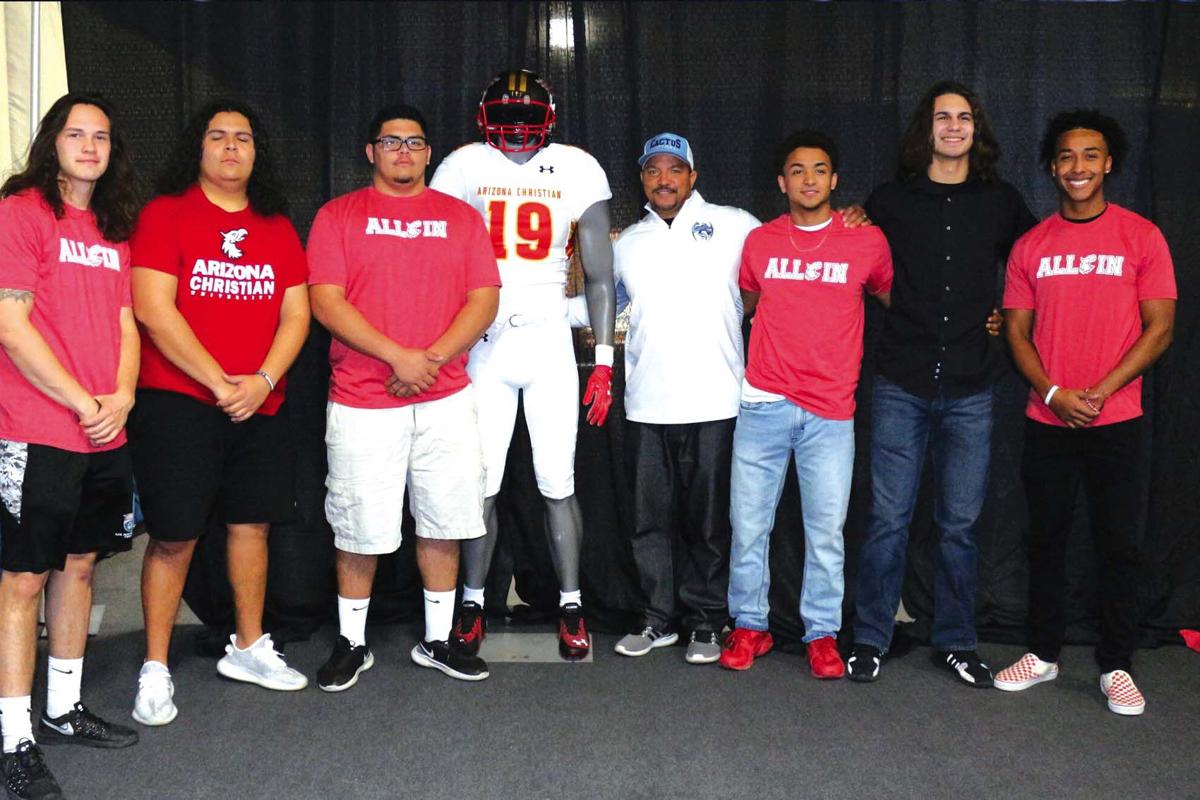 Acu Holds First National Football Signing Events At Glendale
