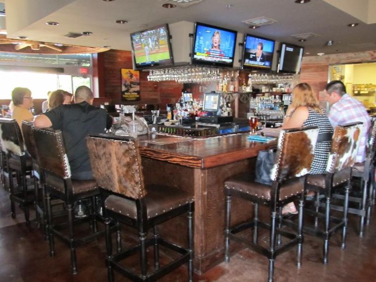 Western restaurant gets its start in the heart of Peoria Feature