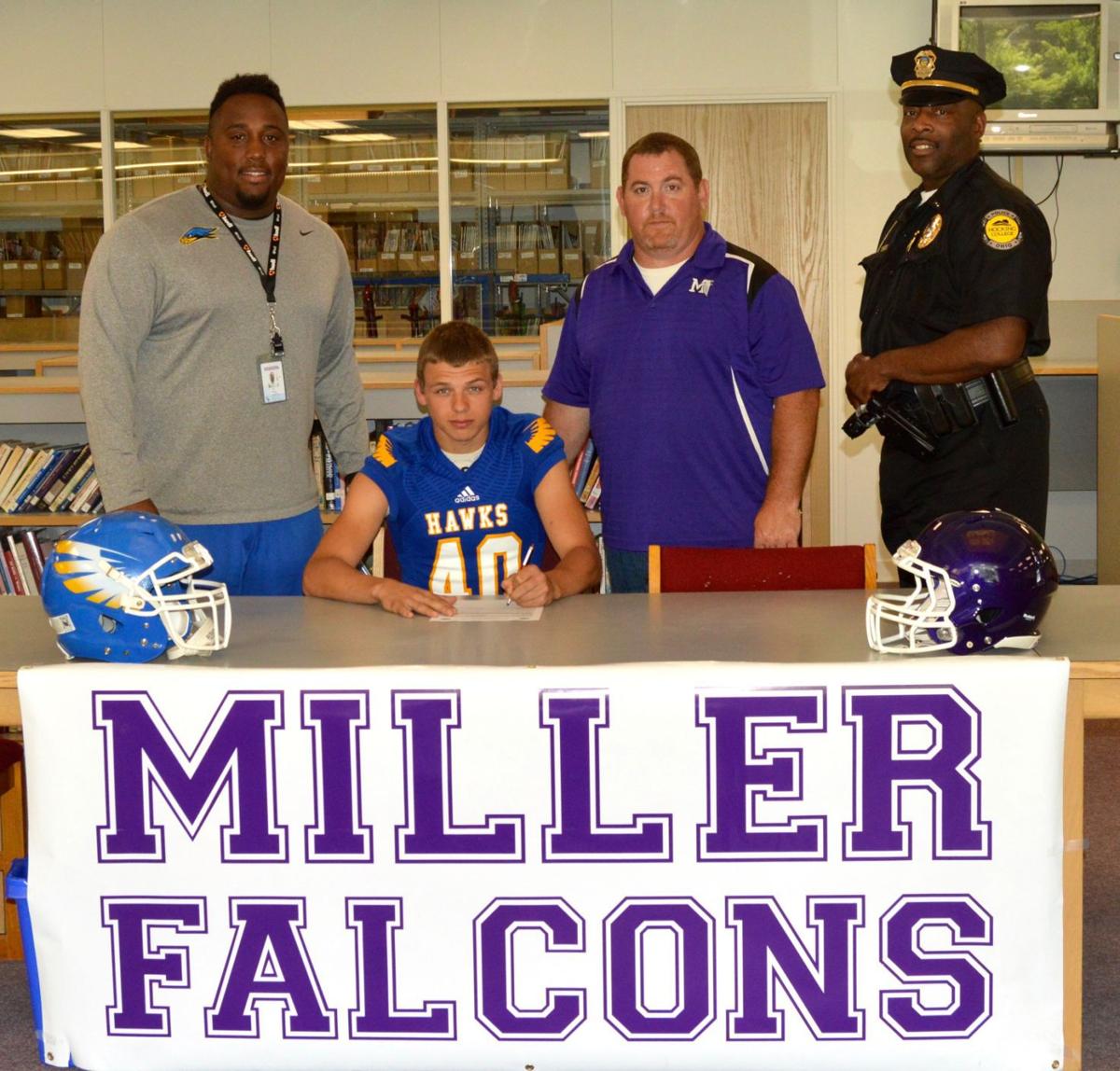 Mckinniss To Play Football At Hocking College Sports