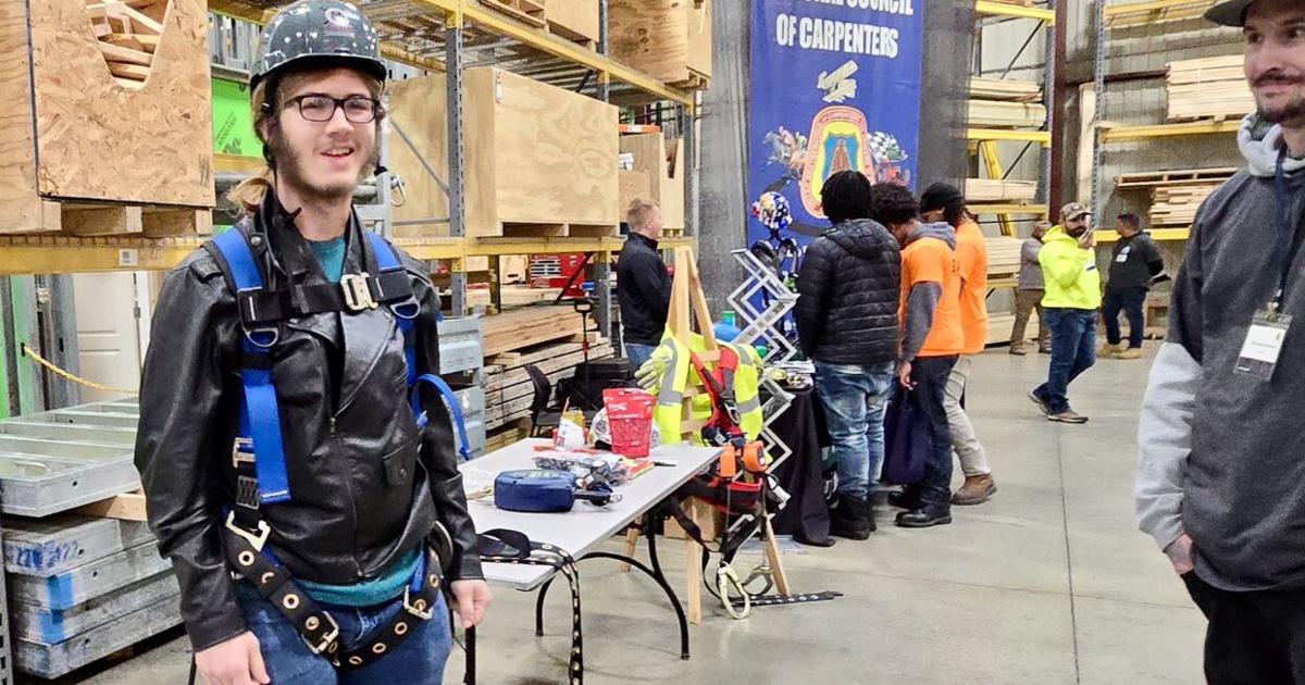 Miller High School students attend carpenters’ apprenticeship open ...