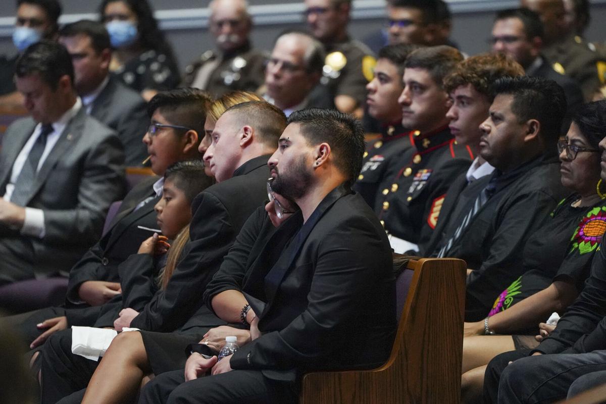 sanchez_funeral_0005.jpg