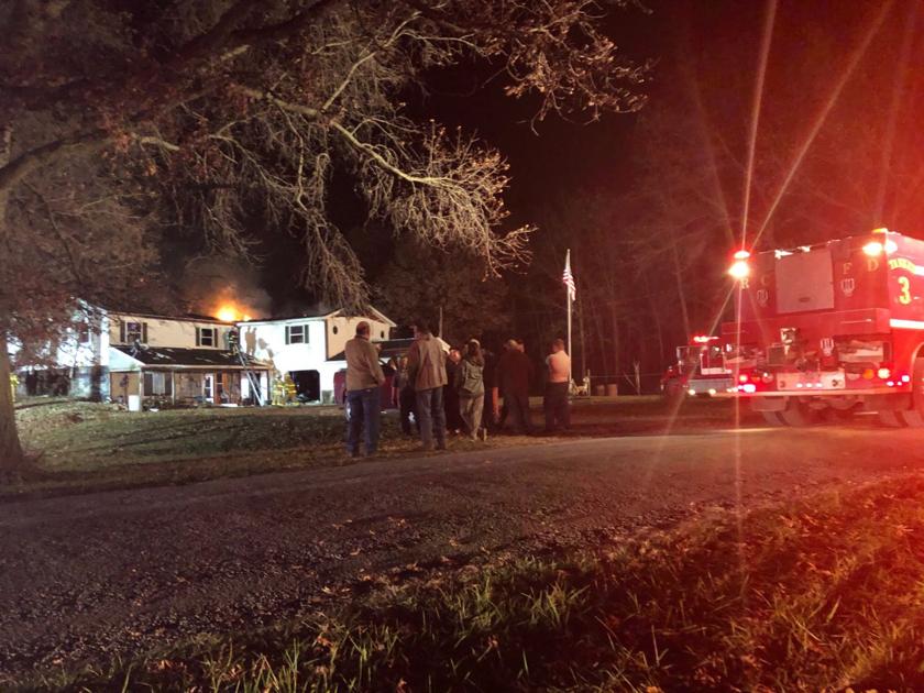 UPDATED Residents safe after fire breaks out in house west of Royal