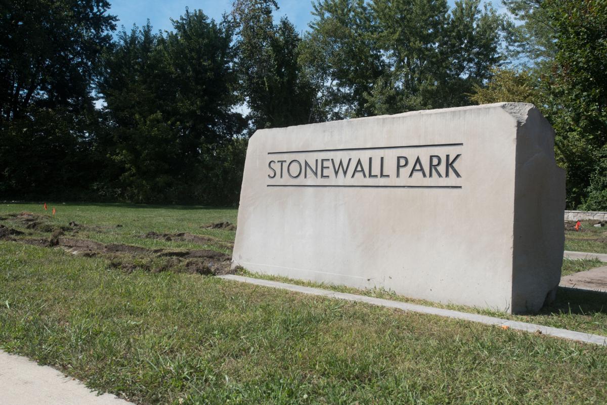 stonewall park pool