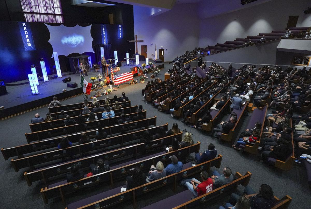sanchez_funeral_0009.jpg