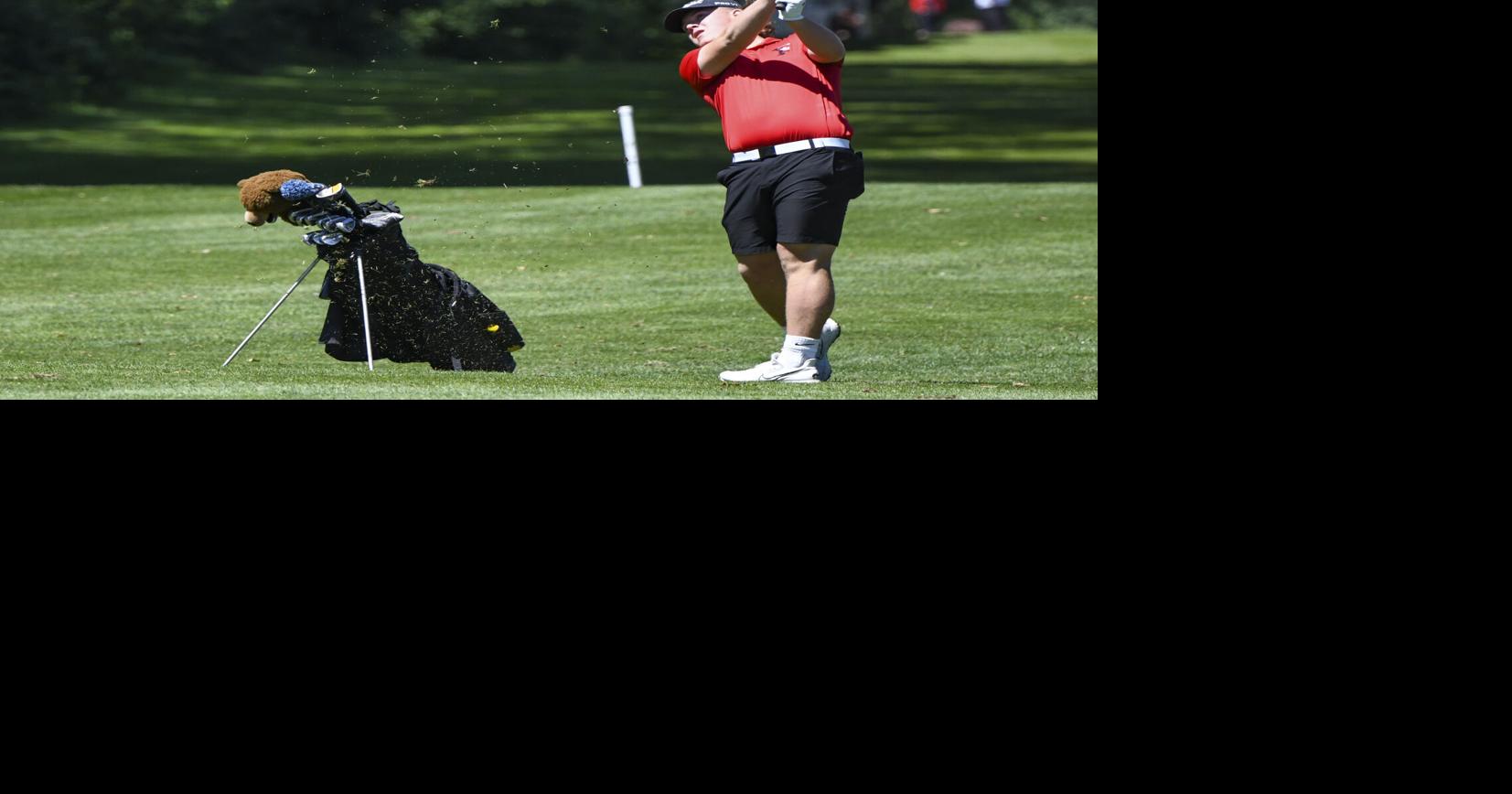 PHOTOS: Local teams compete at golf sectional | Gallery | pharostribune.com