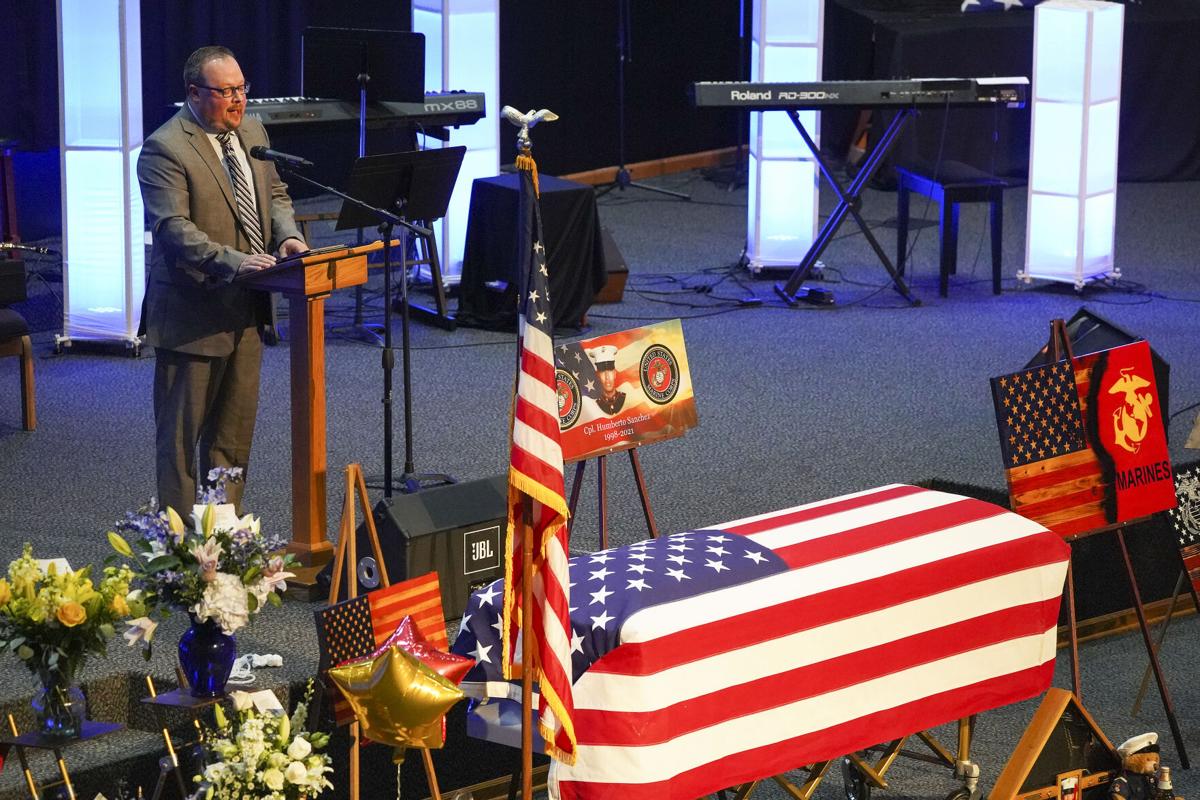 sanchez_funeral_0010.jpg