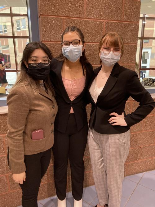 Trio leads Logansport High School speech team at Fishers