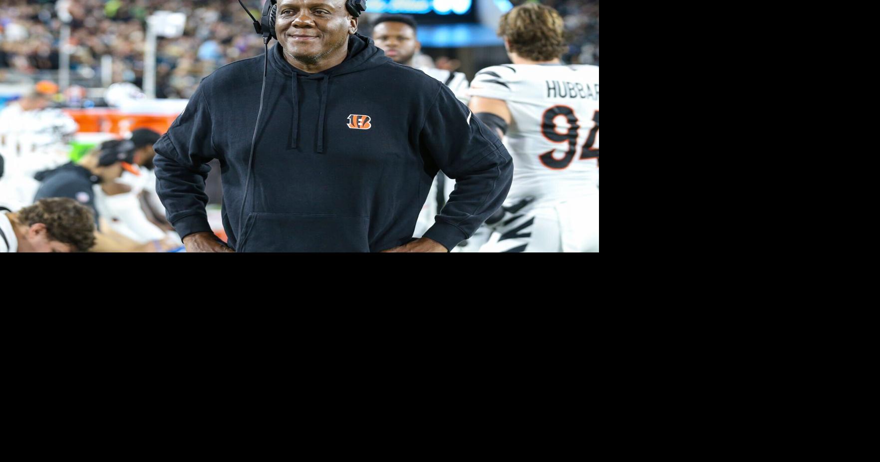 Colts begin D-line revamp by adding Hobby, Humphries as position coaches