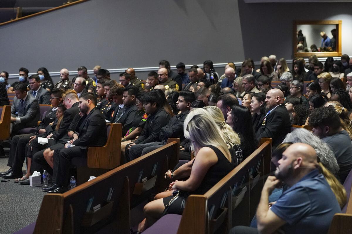 sanchez_funeral_0014.jpg
