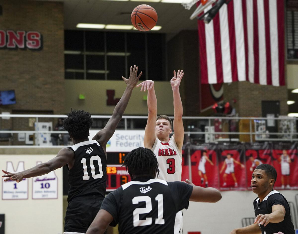 (gallery only) berries v titans 0018.JPG