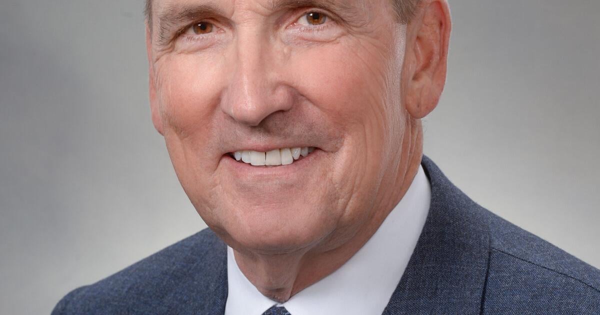 Indiana University honors Logansport native with Distinguished Alumni Service Award