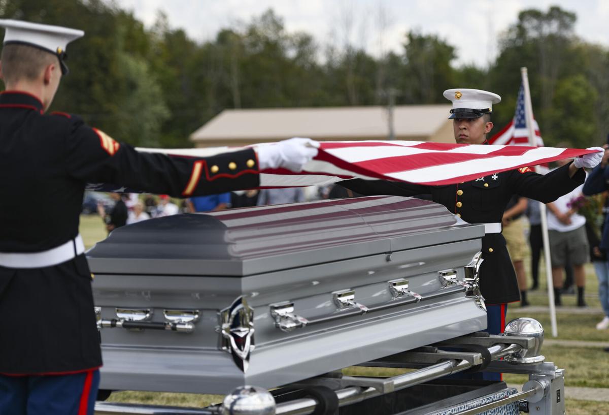 (gallery only) sanchez_funeral_0049.JPG