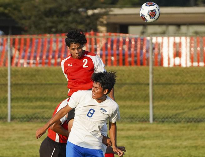 BOYS SOCCER: Berries rout Hot Dogs in season opener | Sports |  pharostribune.com