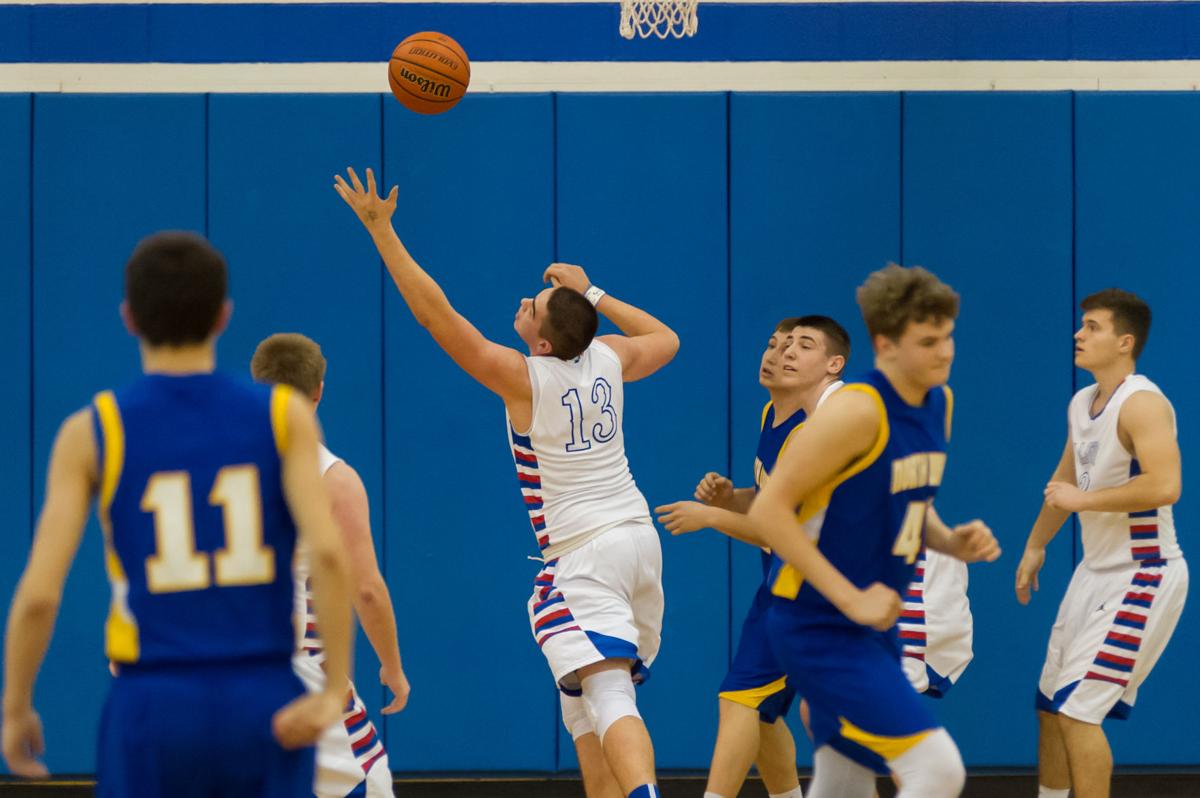 Caston Comets Outlast North White To Move On In Sectionals
