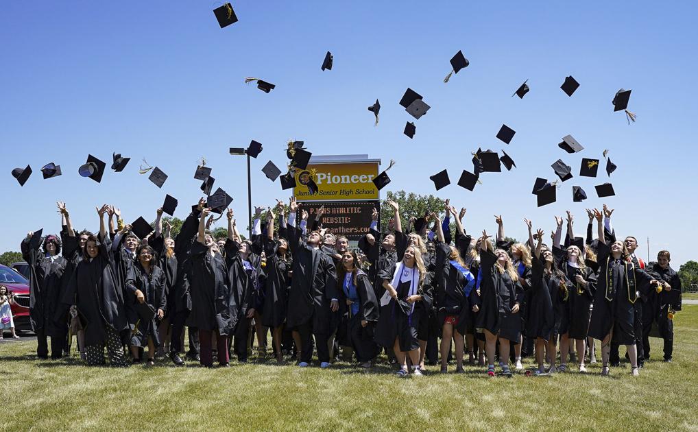 Photos Pioneer High School Graduation 2021 Gallery Pharostribune Com Senior Graduation Pioneer High School 2022
