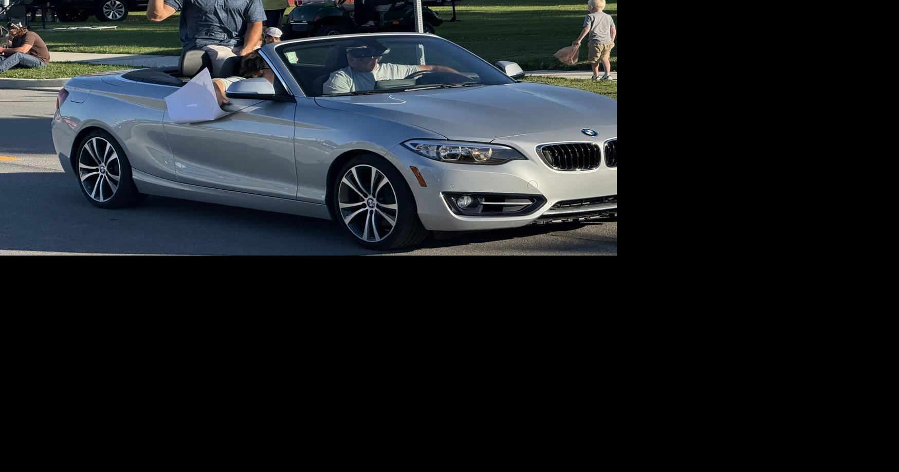 Kiser enjoys happy homecoming as parade grand marshal
