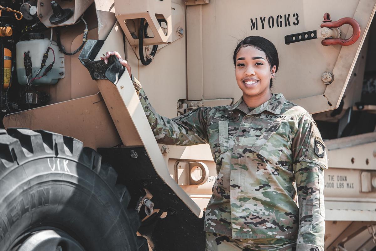 Gabby Dunlap Returns Home As Us Army Recruiter Features Pharostribune Com