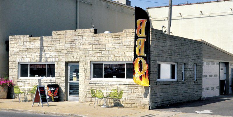 Open For Smokin Shively S Bbq Restaurant Launches Downtown