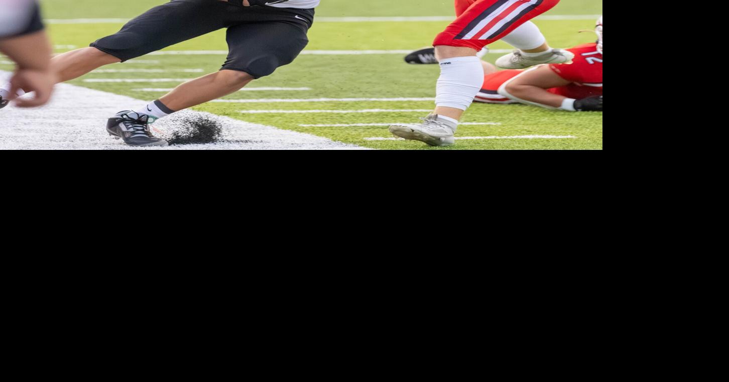 FOOTBALL: Big night by Jacksons propel Berries past Twin Lakes