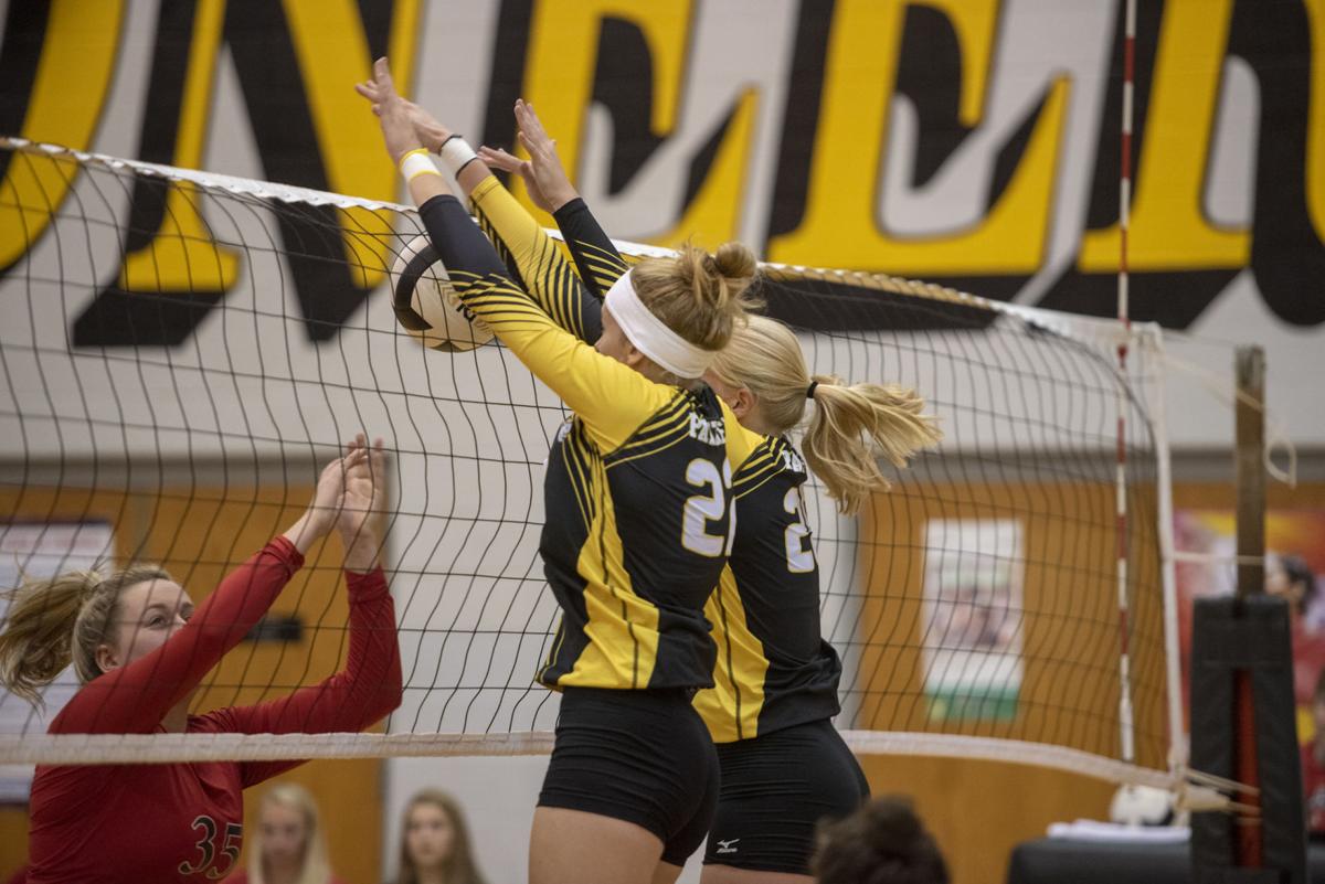 Prep Roundup Pioneer Volley Sweeps Logansport Sports Pharostribune Com