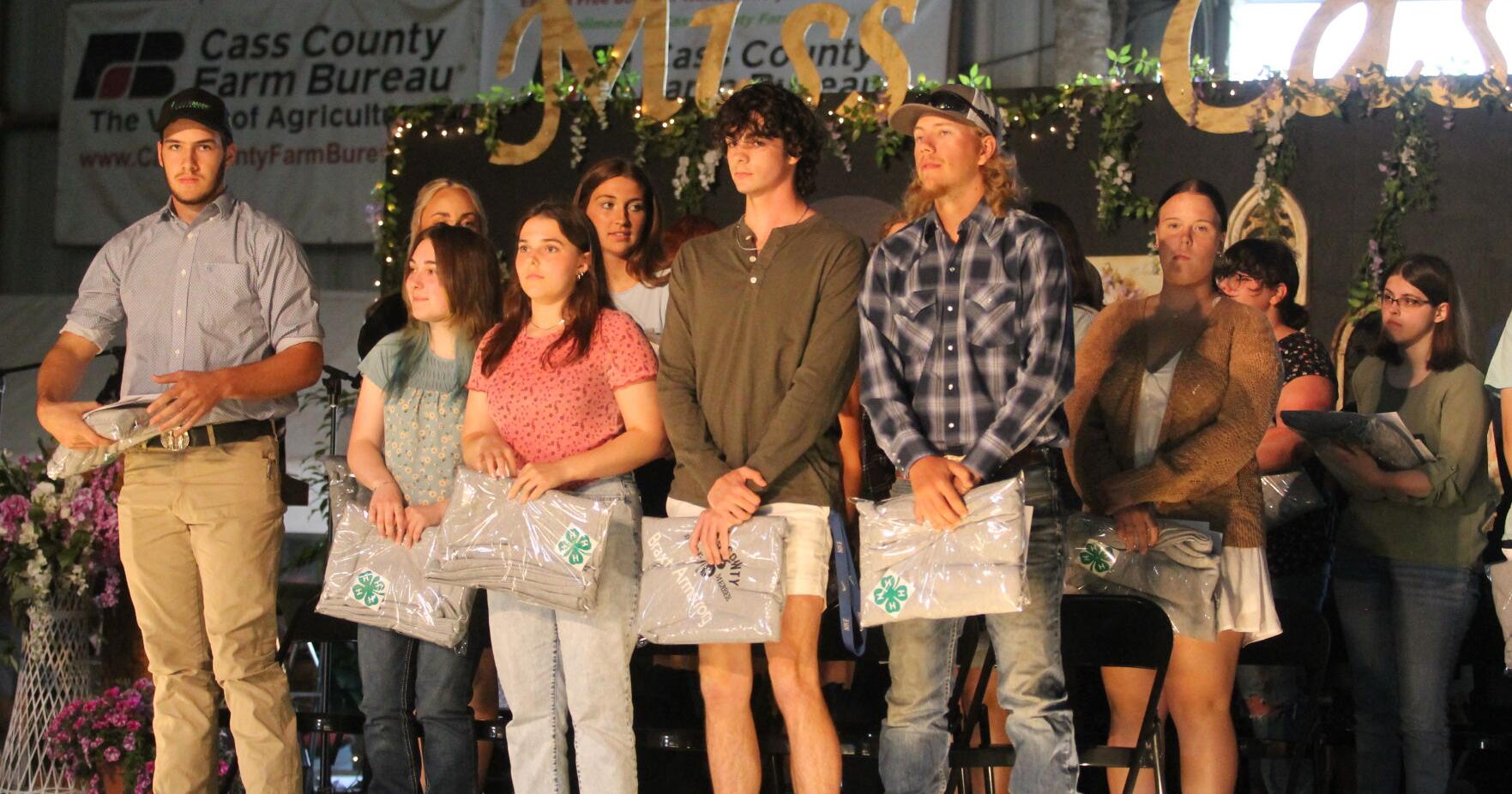4-H honors 40 members during tenure ceremony - Vimarsana News