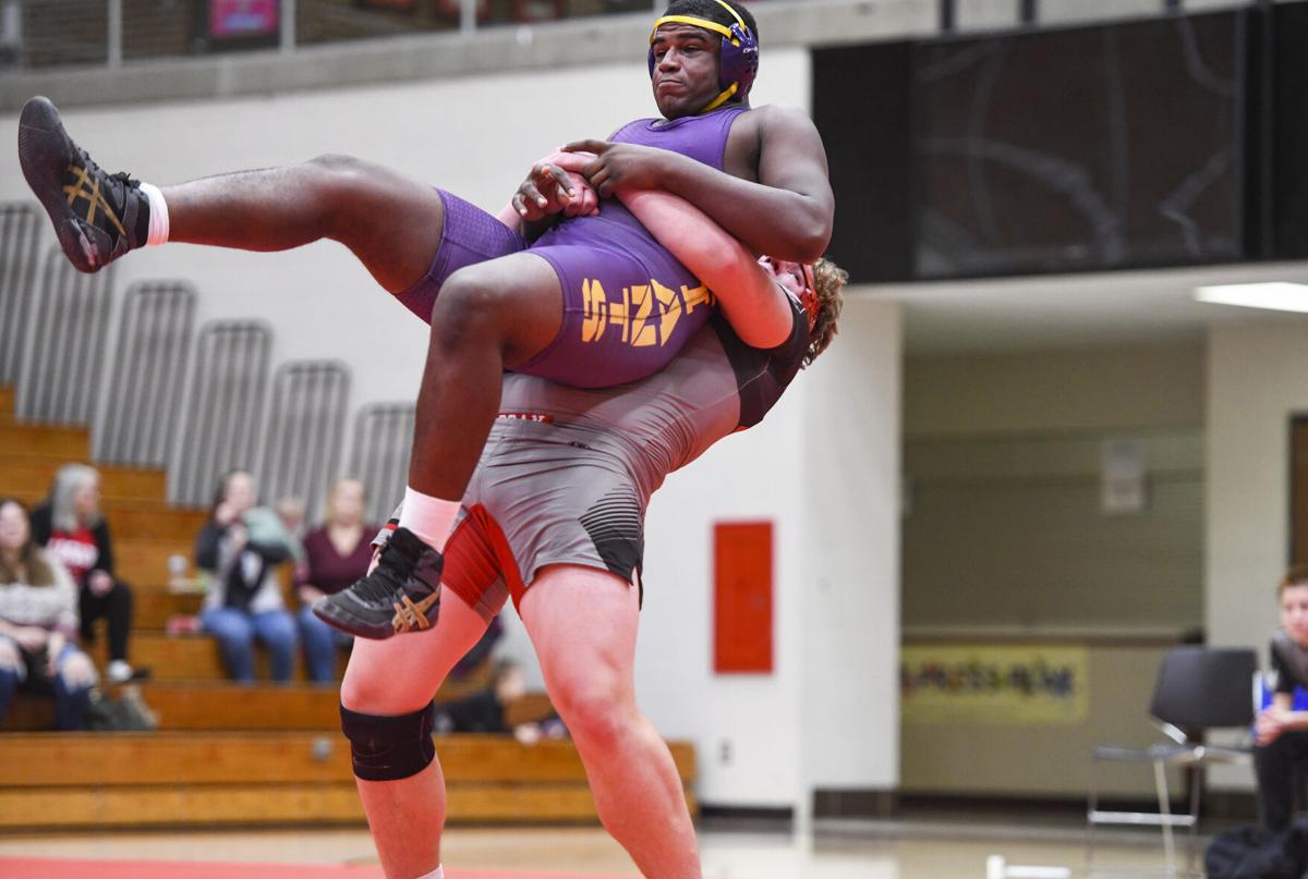 logan_v_marion_wrestling_0002.JPG