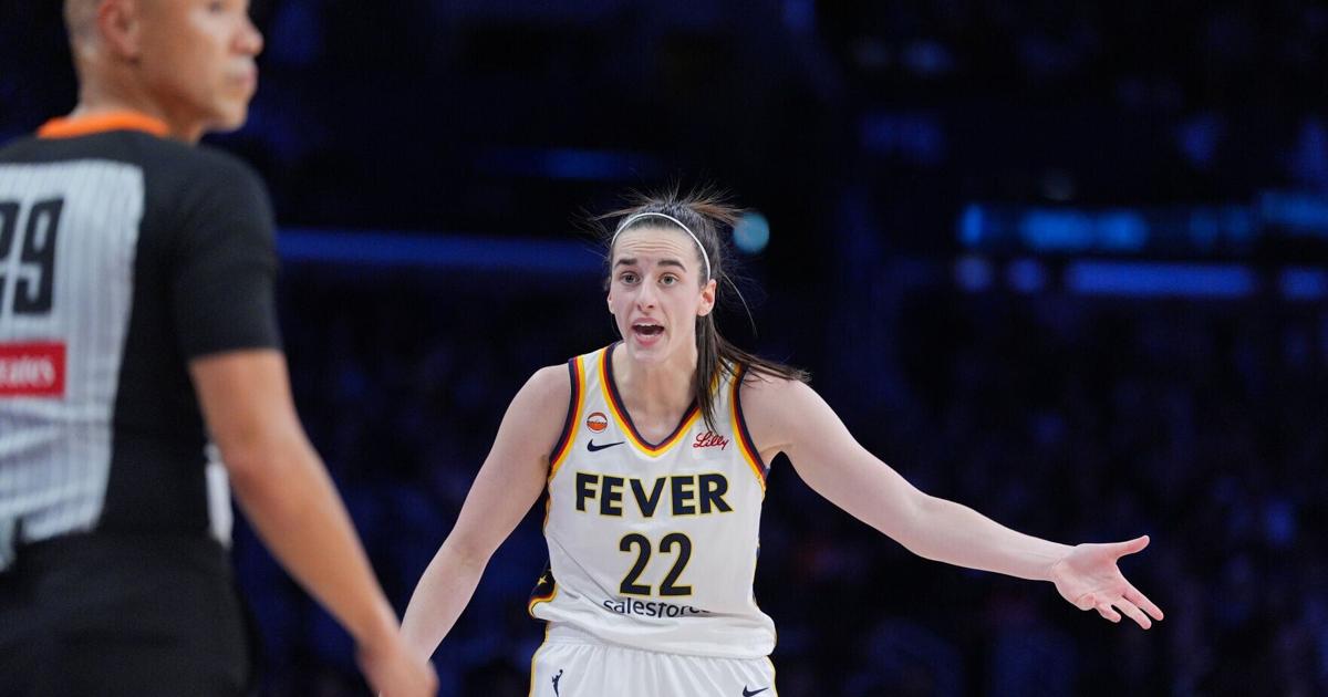 Clark, Fever hope that team meeting helps players, coaches move on from Saturday's sideline spat