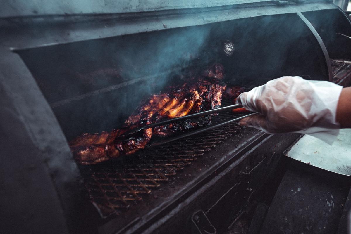 Food truck brings New Orleans BBQ to Logan | Business | pharostribune.com