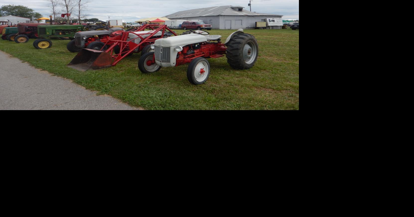 Photos: Antique tractors and engines at the Tip Wa Show | Gallery ...