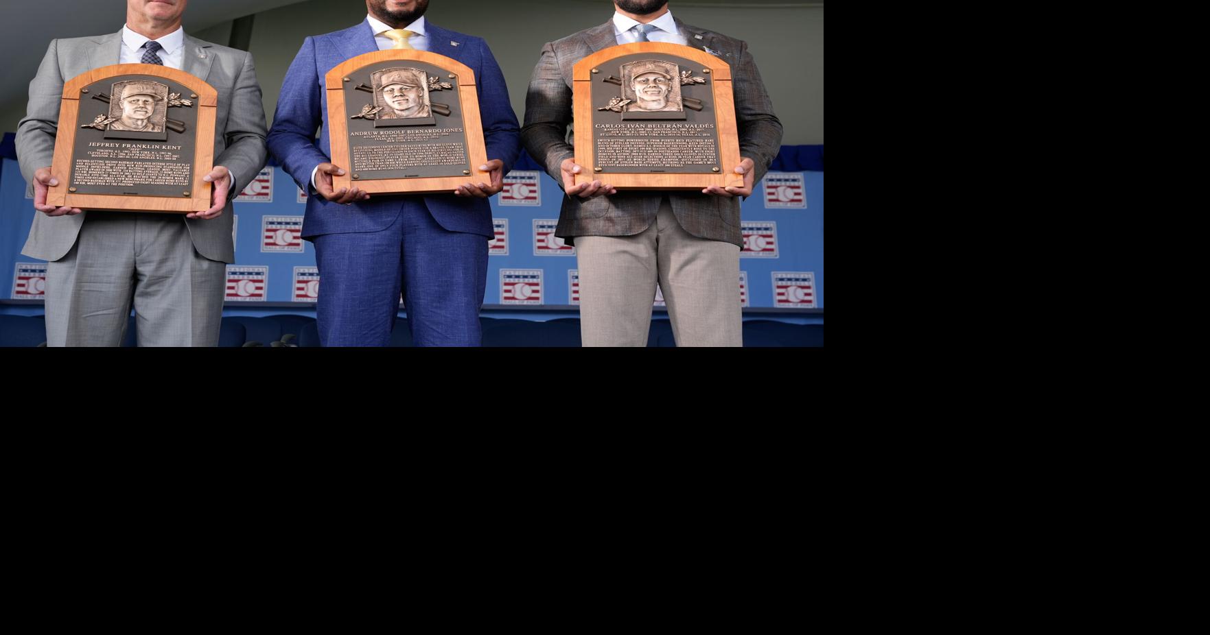 Beltran, Jones and Kent pay tribute to home and family during Baseball Hall of Fame inductions