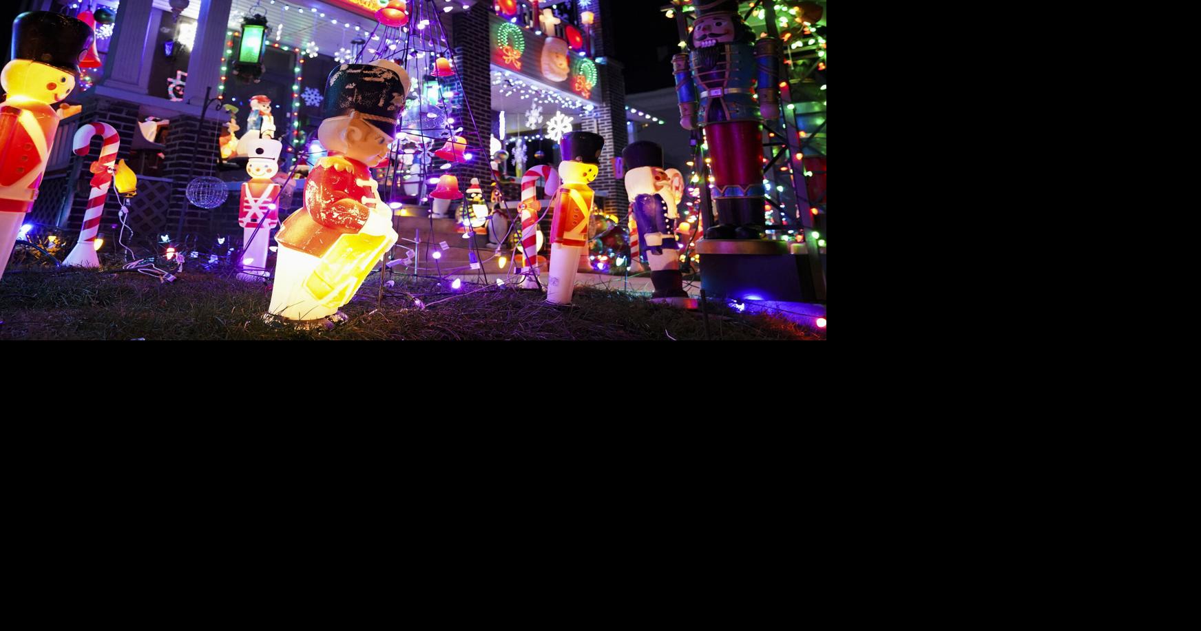 PHOTOS Christmas decorations around Logansport Gallery