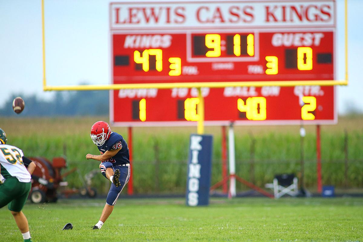 FB Cass HS vs Ben Central HS 30.jpg
